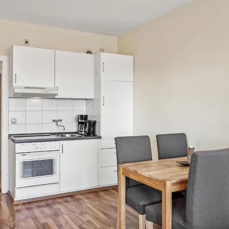 1 Bedroom Gorgeous In Анклам