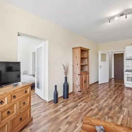 1 Bedroom Gorgeous In Анклам